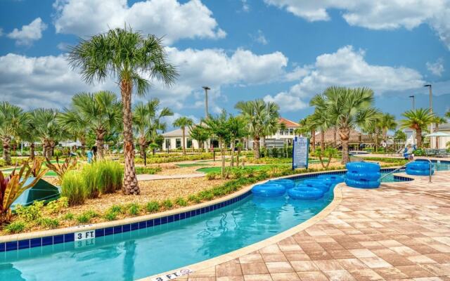 Stunning Home With Private Pool Near Disney