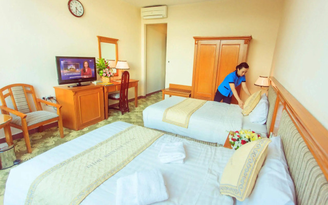 My Tra Riverside Hotel