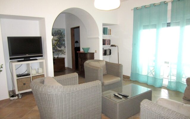 Villa With 4 Bedrooms in Silves, With Wonderful Mountain View, Private