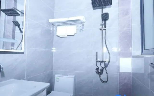 Lijiang Swift Stay | Yangyang Guesthouse (Sanyi International Airport Branch) – Bathroom – Lijiang