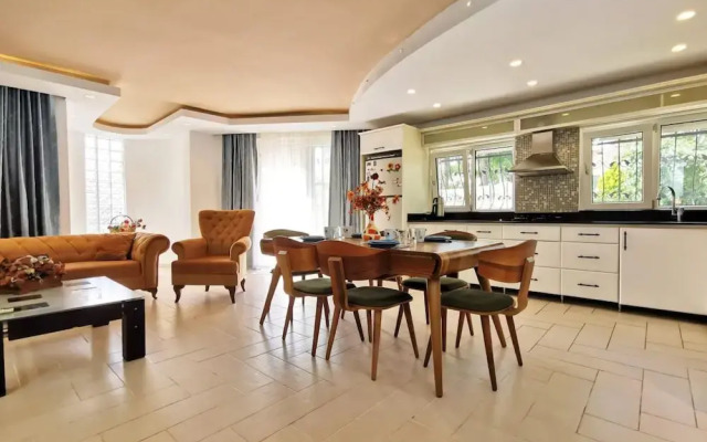 Exceptional Villa With Private Pool in Antalya