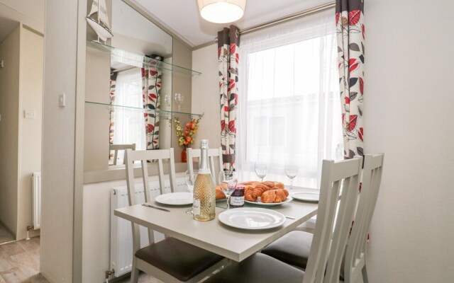 18D Shorefield Country Park