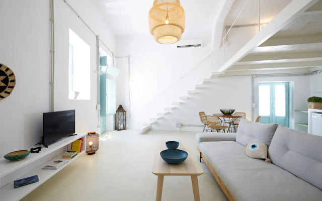 Valsamo Suites