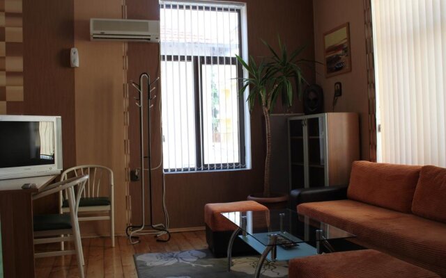 Guest House Diron