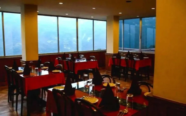 Hotel Mayal Retreat