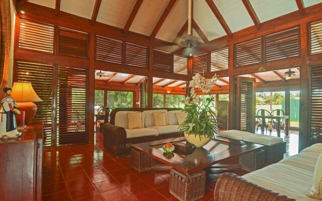 Golf Villa Close to the Beach No00