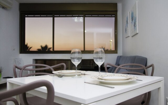 GK Apartments - Ben Gurion 105