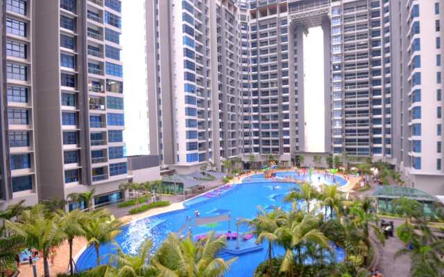 Atlantis Residence Pool View Apartment by Iconstay Melaka