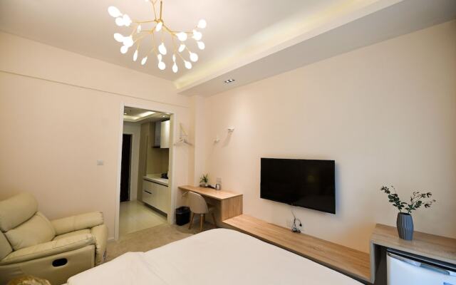 Miwei Light Luxury Aparthotel