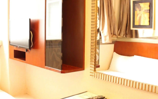 Oriental Lander Hotel