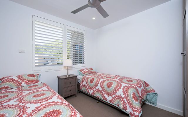 Shoal Bay Road, Del Rae, Unit 18, 25