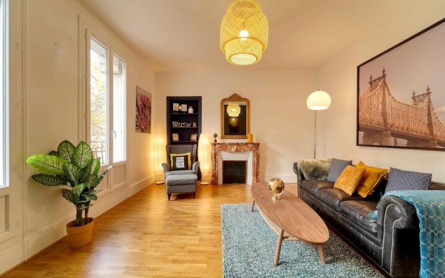 Apartment With 2 Bedrooms In Boulogne Billancourt, With Furnished Terrace And Wifi