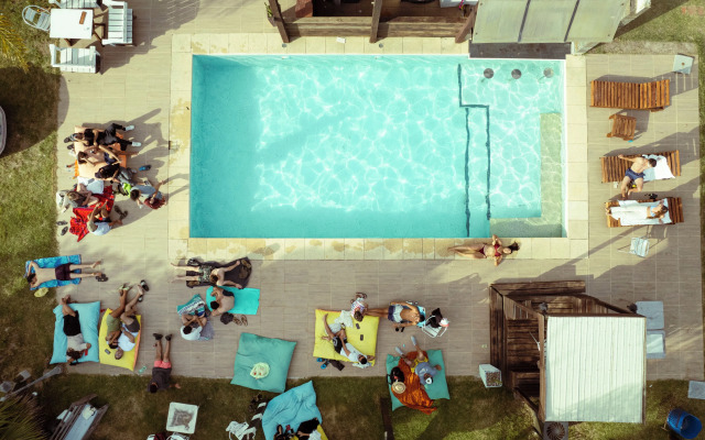 La Quinta Hostel & Suites