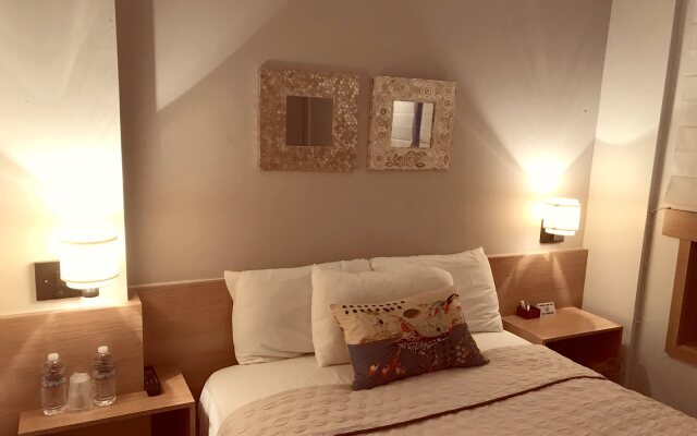Touchstone Hotel - City Center