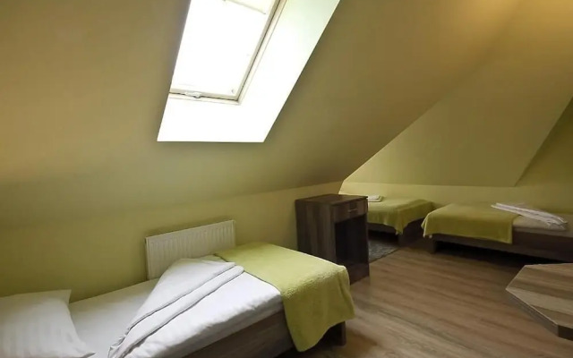 Sloneczny Dworek Guest House