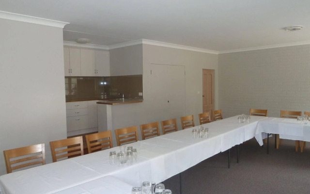 The Aston Motel - Tamworth