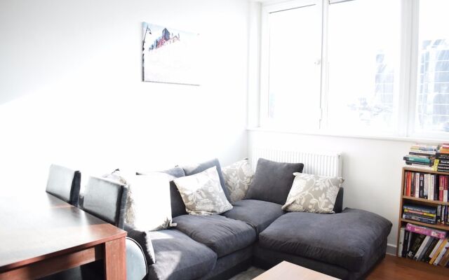 1 Bedroom Apartment Opposite Shoreditch Park