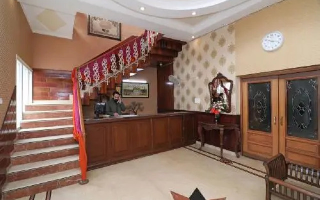 Royal Castle Resort by OYO Rooms