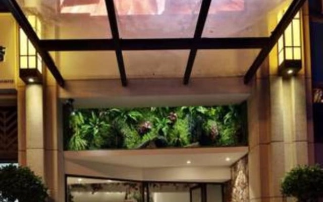 Yunxi Art Theme Hotel