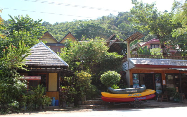 Novie's Tourist Inn