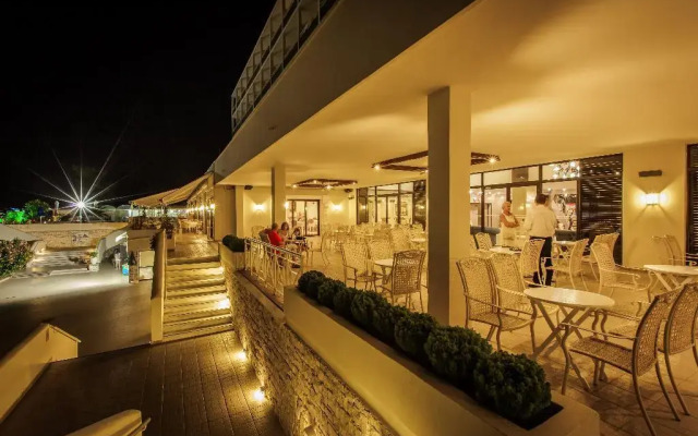 Palmariva Beach Hotel