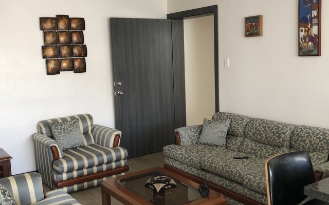 Suite and Apartment Well Located In Quito