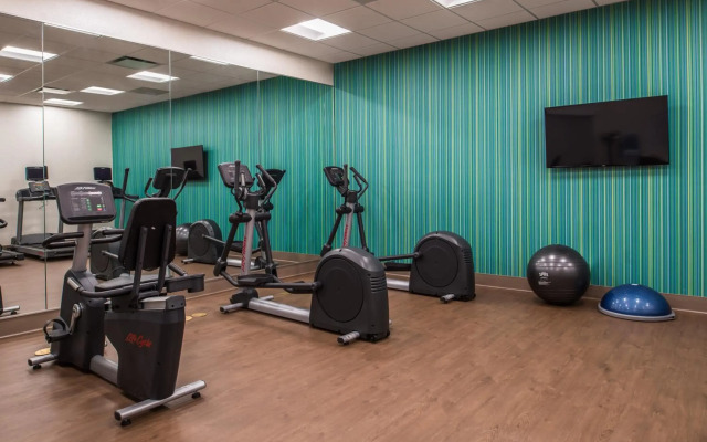 Holiday Inn Express & Suites Farmville by IHG