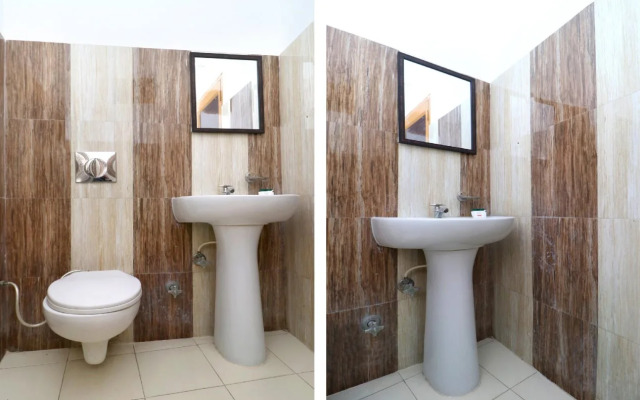 OYO 27669 Harkirat Niwas