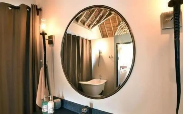 Burlington Bush Cottages