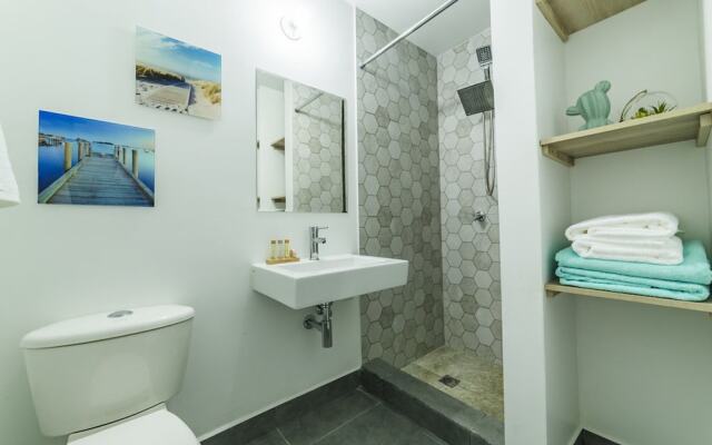 Turibana Plaza Suite 6 w Balcony