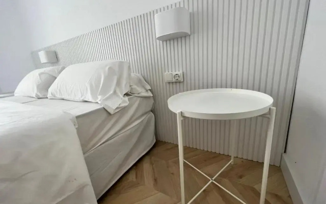 The Mo House Gotic