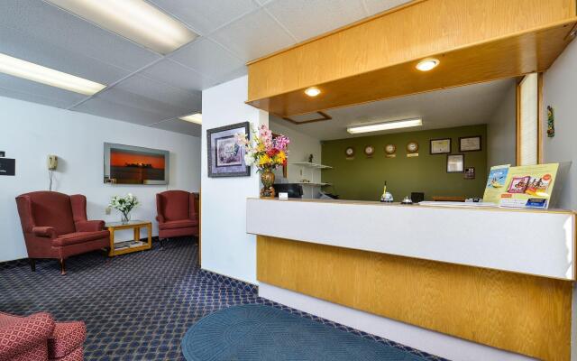 Super 8 by Wyndham Minot Airport