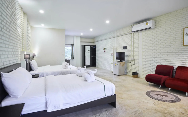 Manyi Boutique House