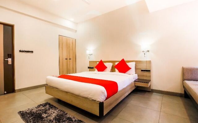 OYO 22246 22 Suites