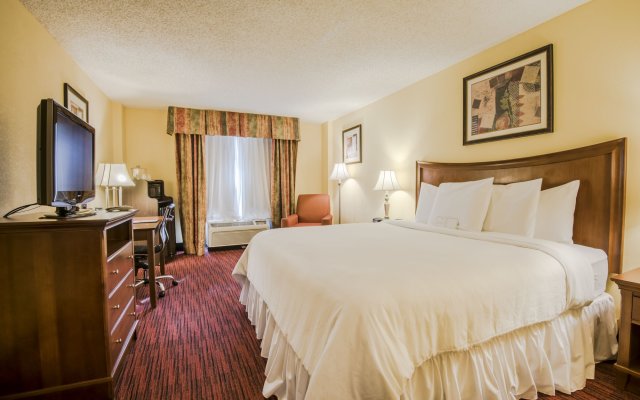 MCM Elegante Hotel and Suites – Dallas