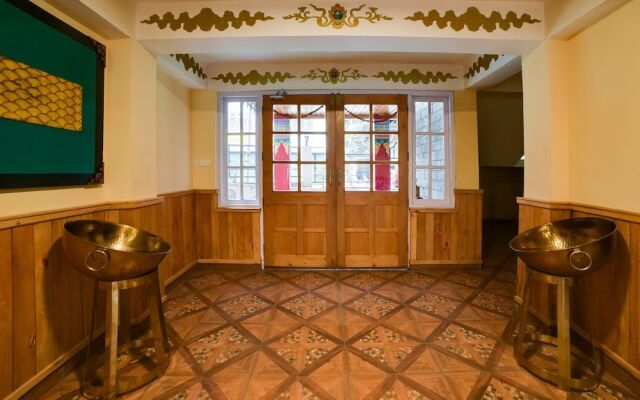 Summit Khangri Karpo Retreat and Spa