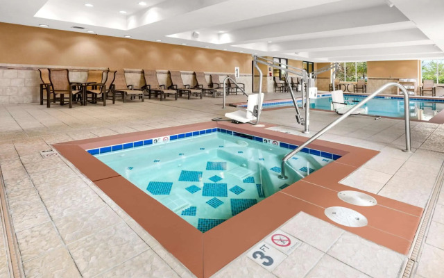 Hampton Inn & Suites Fairbanks