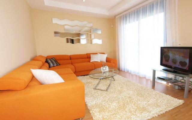 Lordos Camelia Apartment