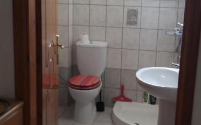3 bedrooms house