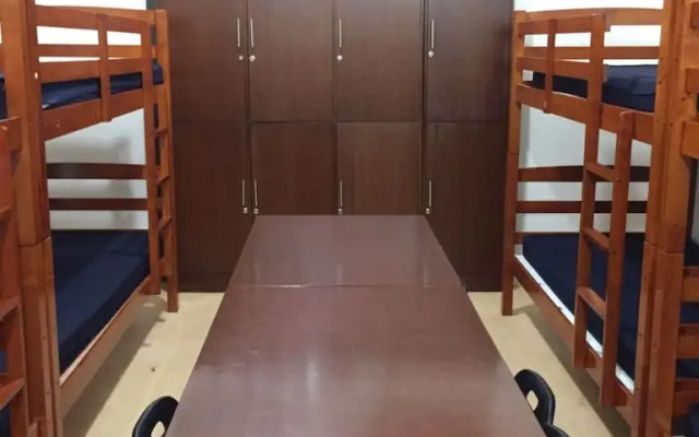 OYO 699 Forbes Hall