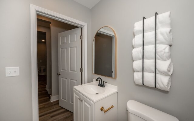 The Luxe Spot Suites