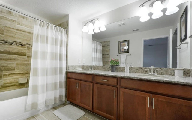 5 Bedroom Villa at Storey Lake