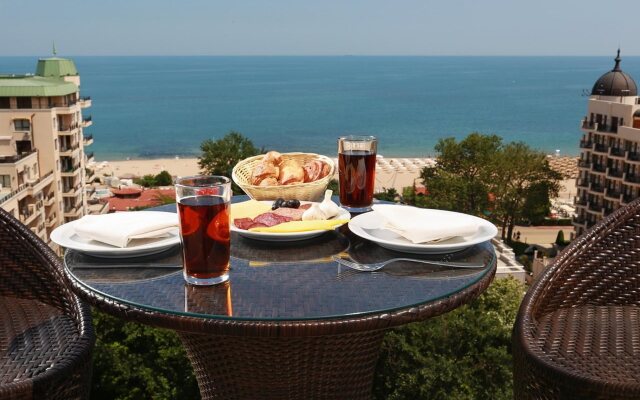 Apart Hotel Golden Line