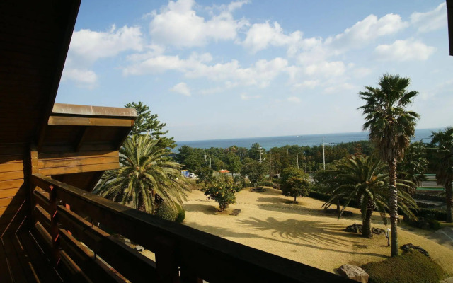 Sunny Day Jeju Pension
