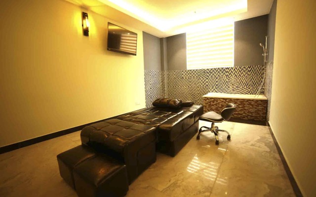 The Grand Mountain Hotel