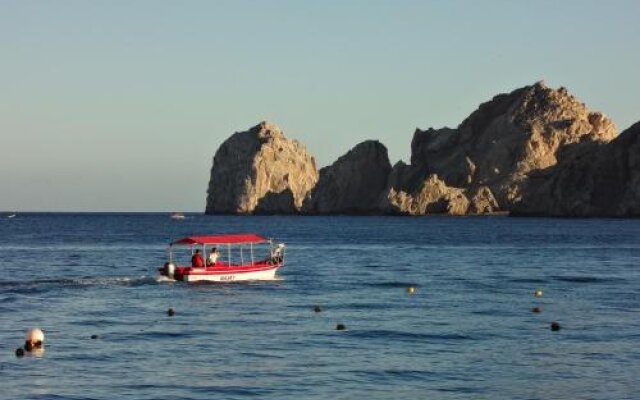 Cabo Pedegal Special sleeps 2 or 3 or 4 for $75 total and tax included and free breakfast