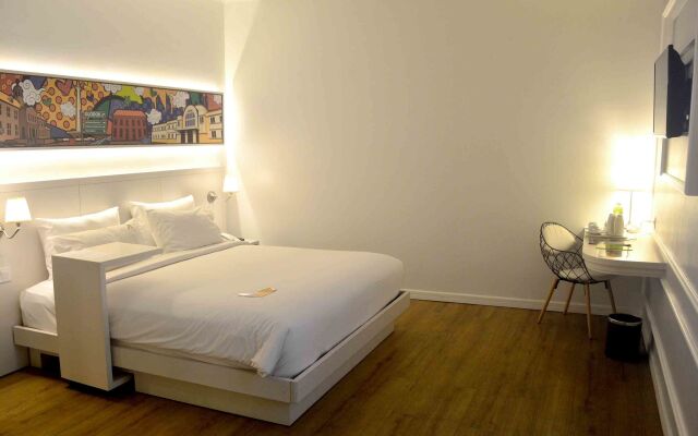 MaxOne Signature Glodok Jakarta