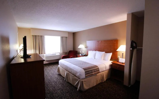 Canby Inn And Suites