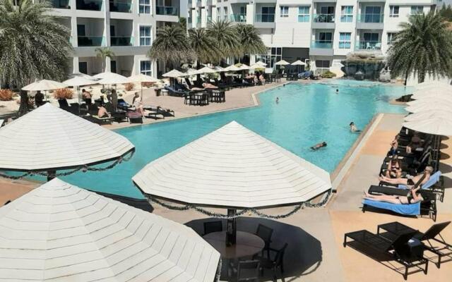 Grandblue condominium 106,302