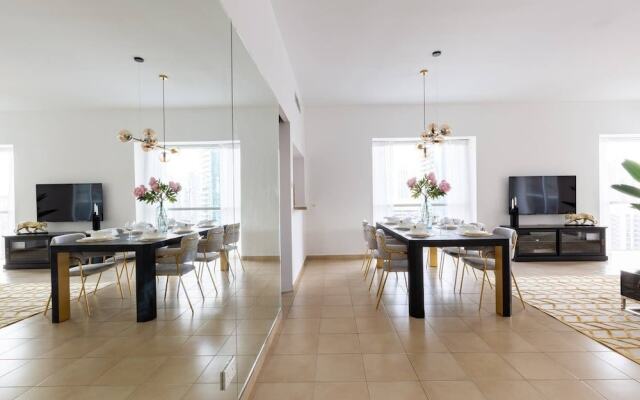 Visually Stunning 2BR in Dubai Marina - Sleeps 5!